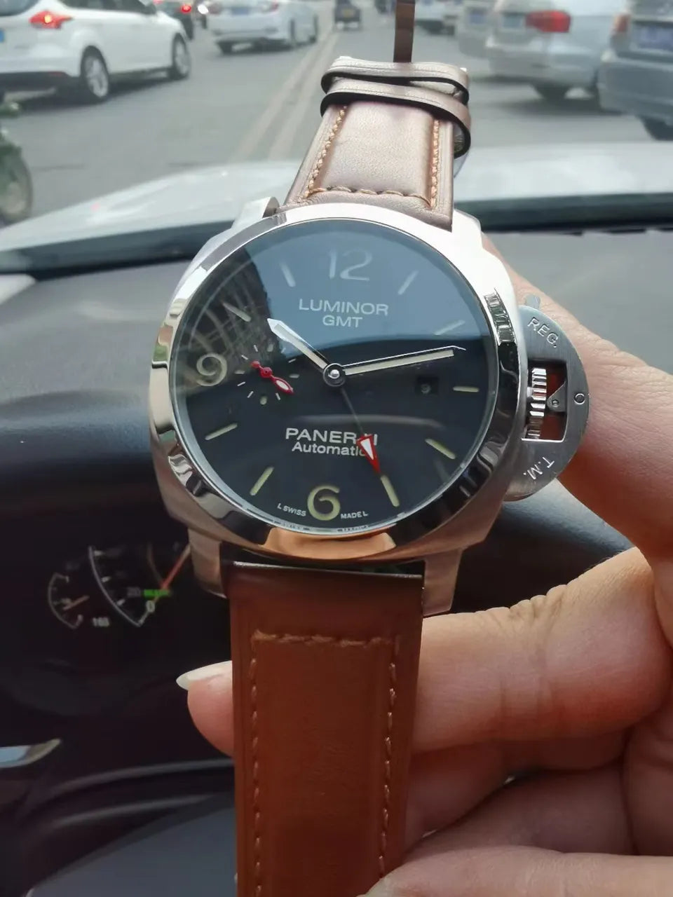 Panerai Luminor GMT Brown Leather - Hình 2