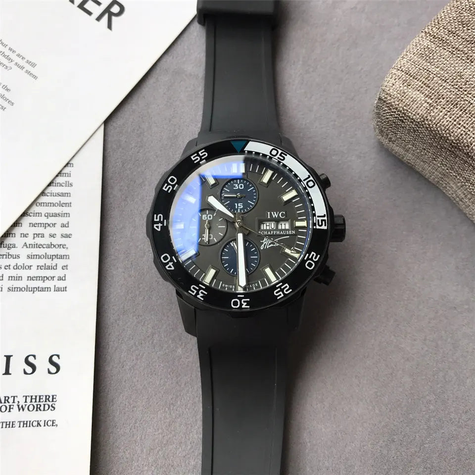 IWC Black Rubber Chronograph - Hình 2