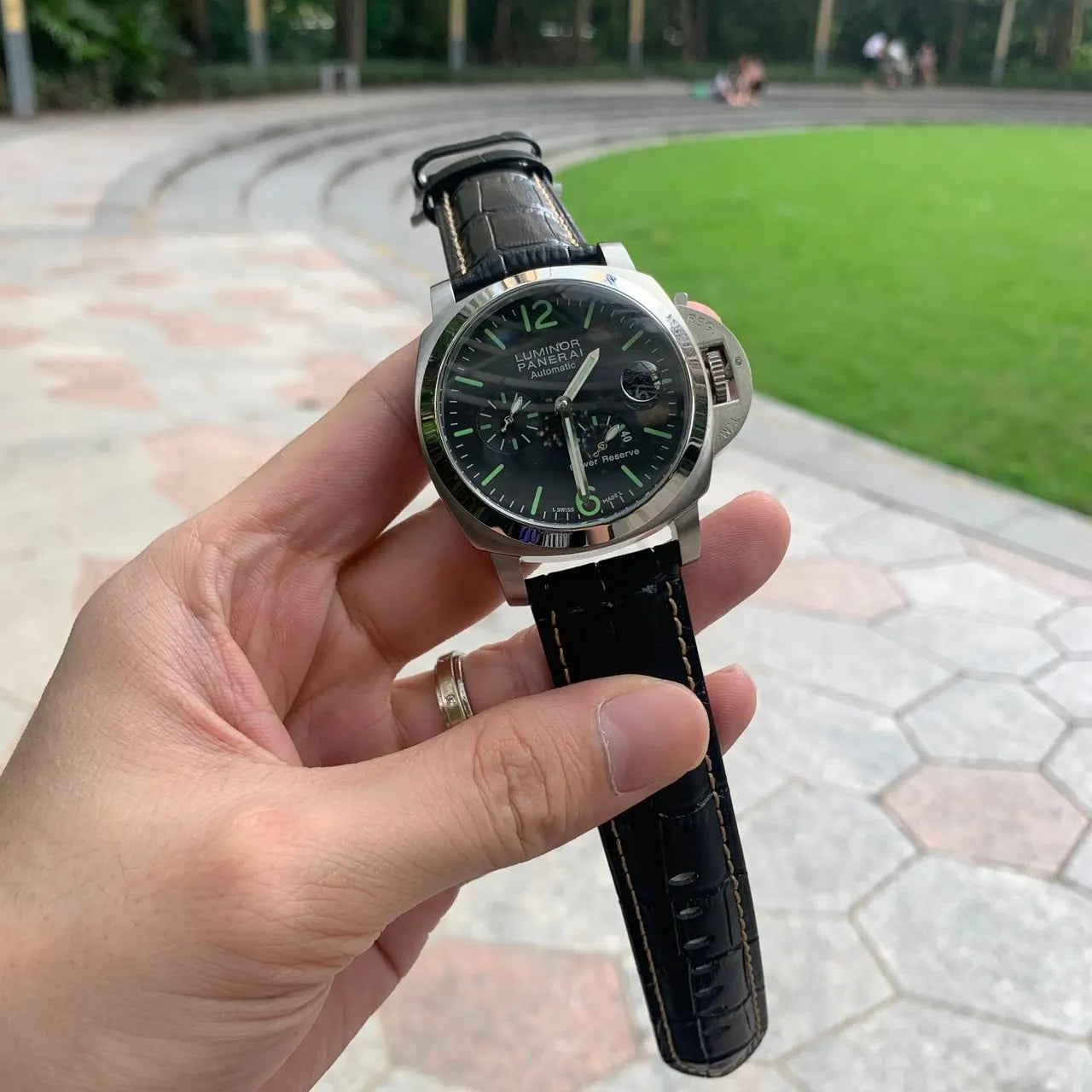 Panerai Luminor Black Dial Leather - Hình 5