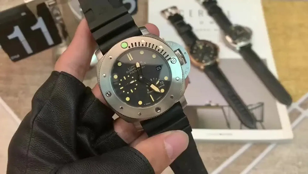 submersible Panerai Black Dial Rubber Strap