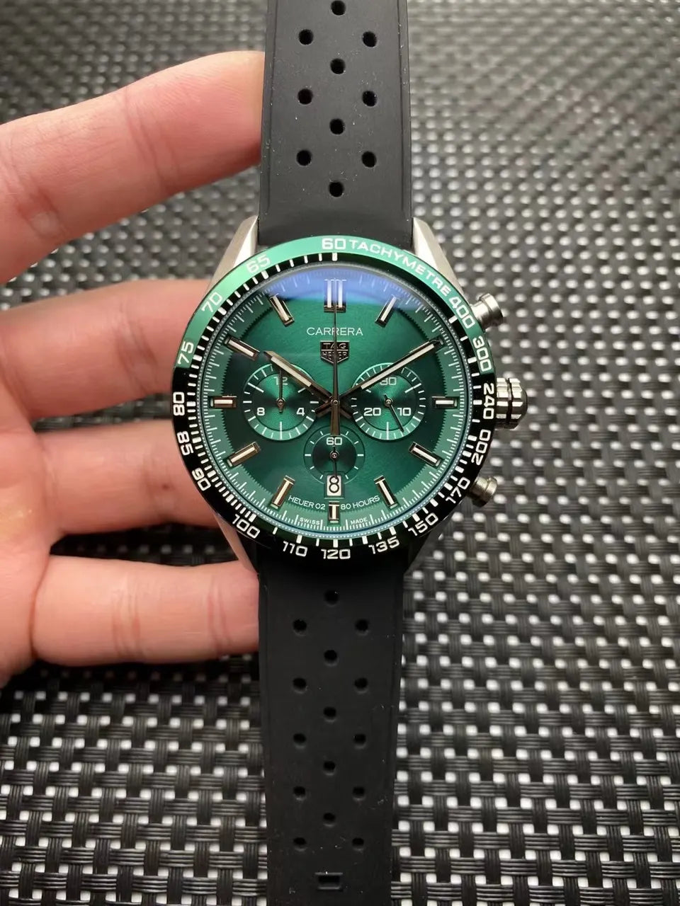 dial black Tag Heuer Carrera Green