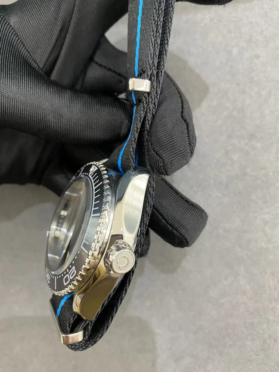 dial Omega Seamaster Black Blue - Hình 2