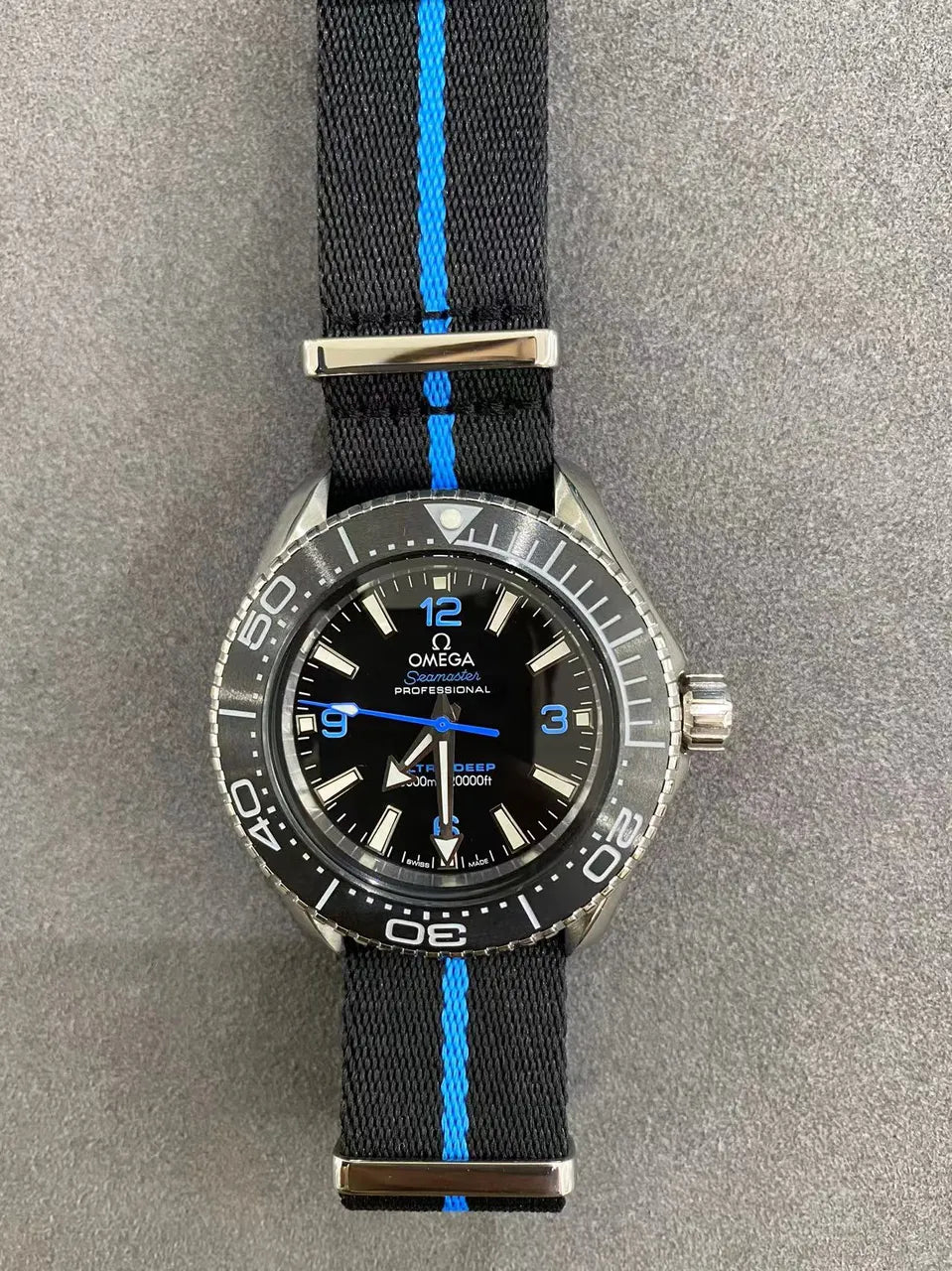 dial Omega Seamaster Black Blue - Hình 8