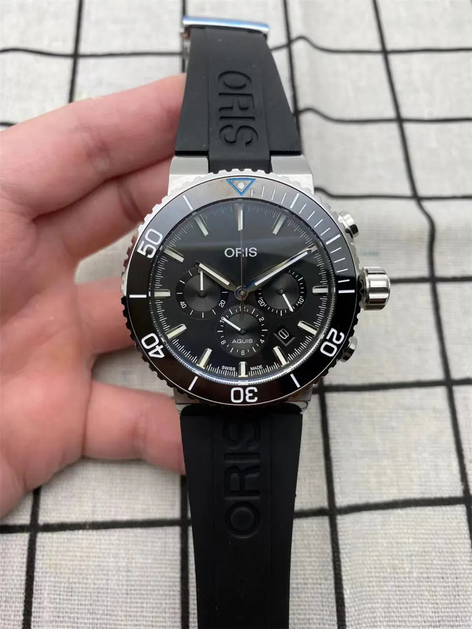 Oris Aquis Black Rubber