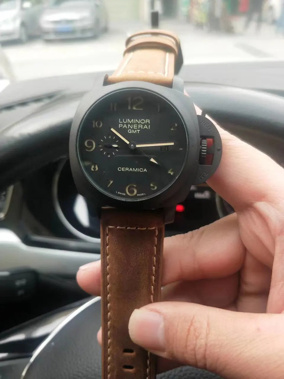 Panerai Ceramica GMT Leather