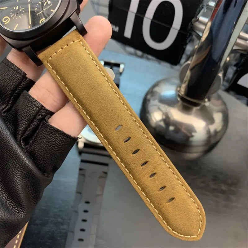 tan Panerai Luminor GMT Black - Hình 5