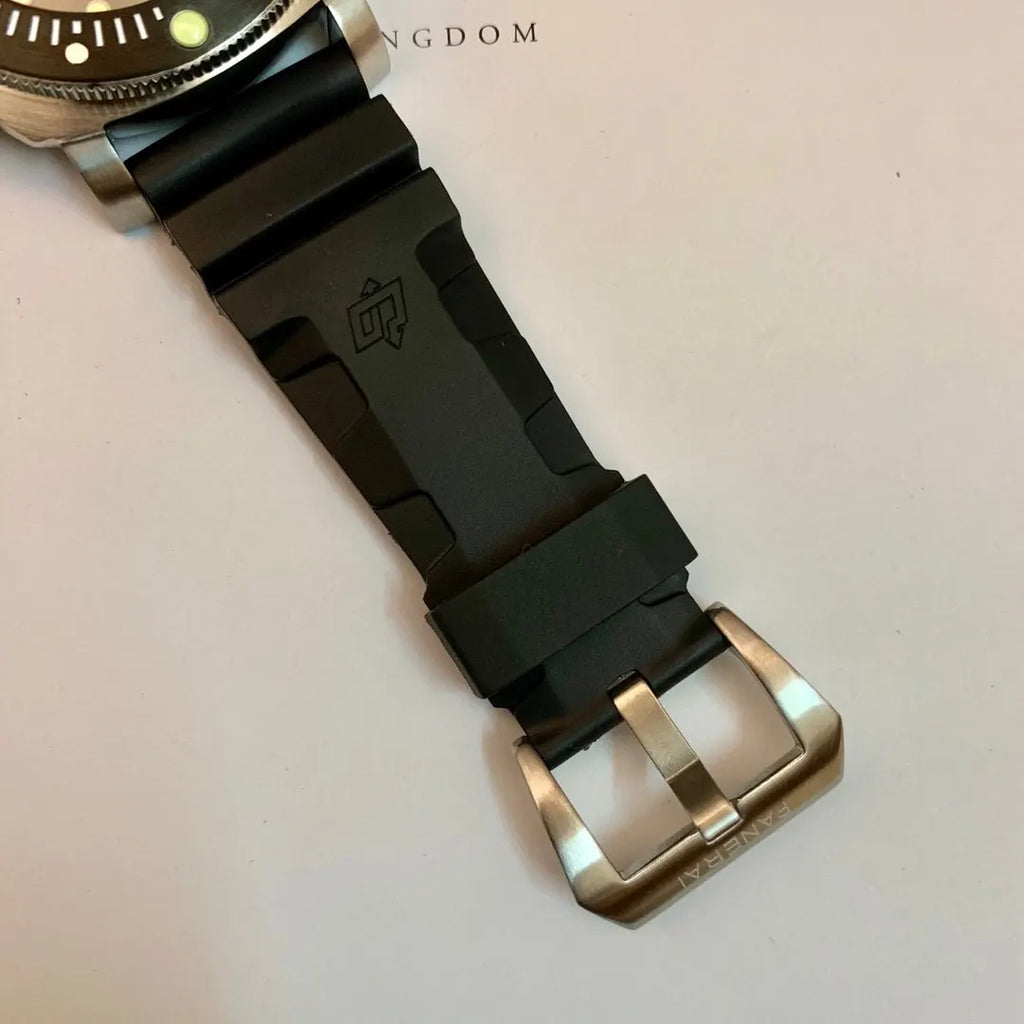 luminor Panerai Black Rubber Dive Watch - Hình 2