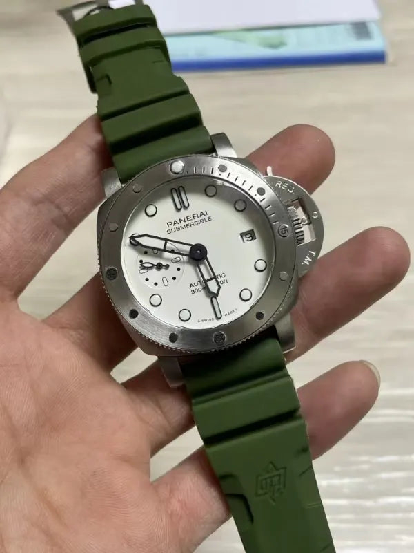 Panerai Submersible White Dial Green Rubber - Hình 4