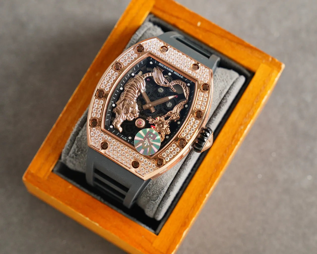 Richard Mille Tiger Dragon - Hình 3