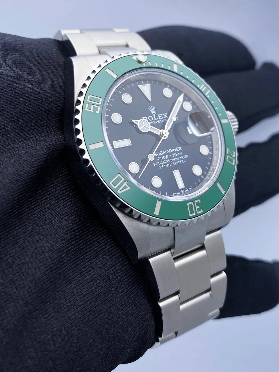 black Rolex Submariner Green Bezel - Hình 7