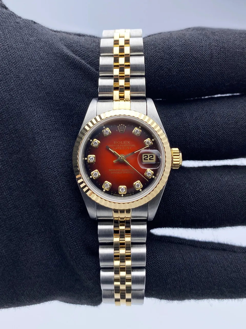 Rolex Datejust Red Vignette Dial - Hình 2