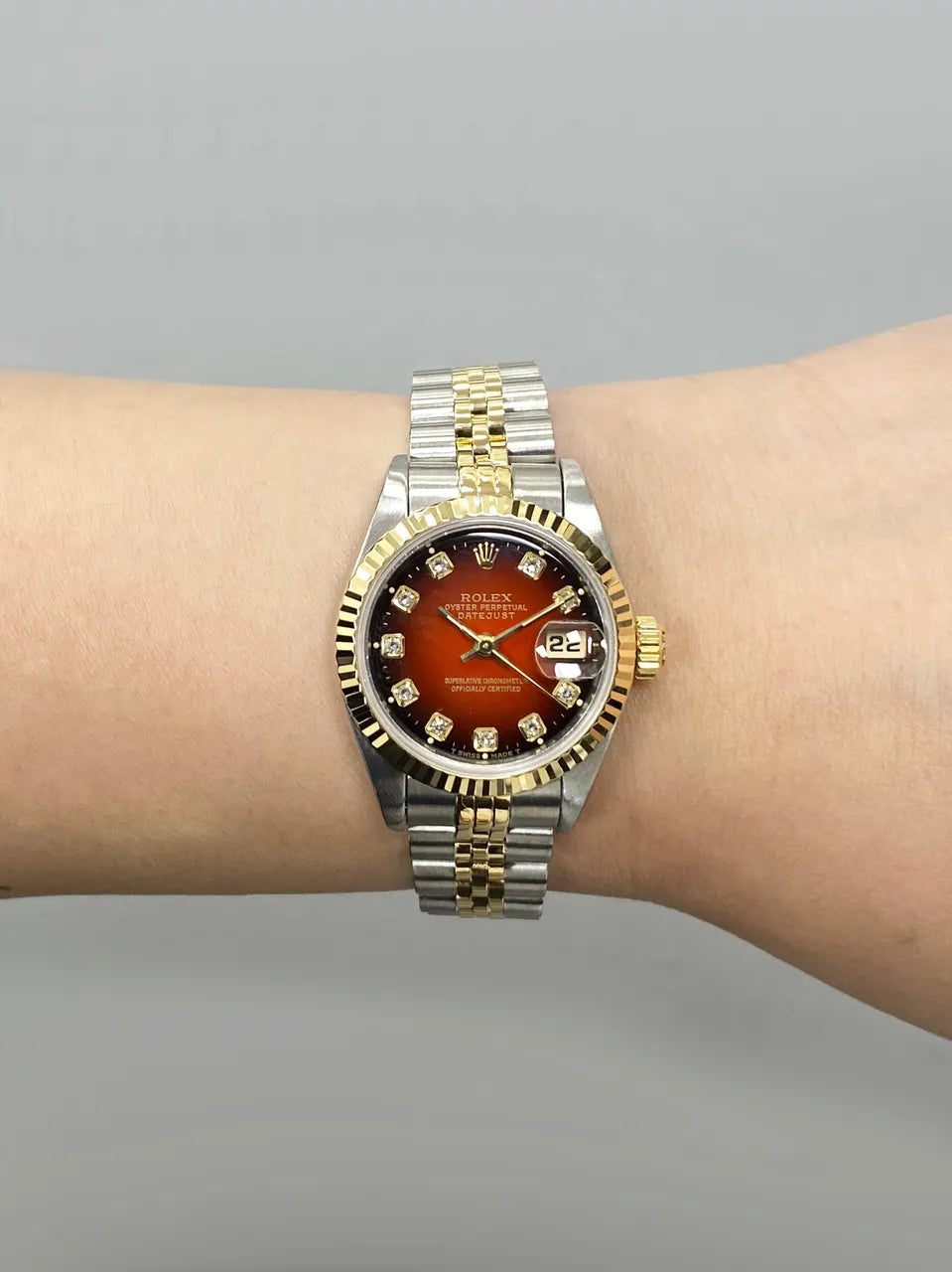 Rolex Datejust Red Vignette Dial - Hình 9