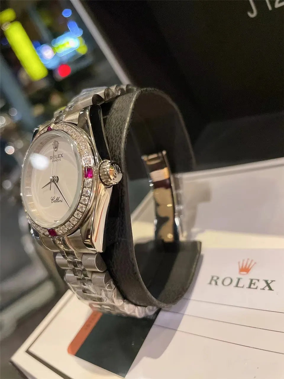 Rolex Cellini Diamond Ruby - Hình 3