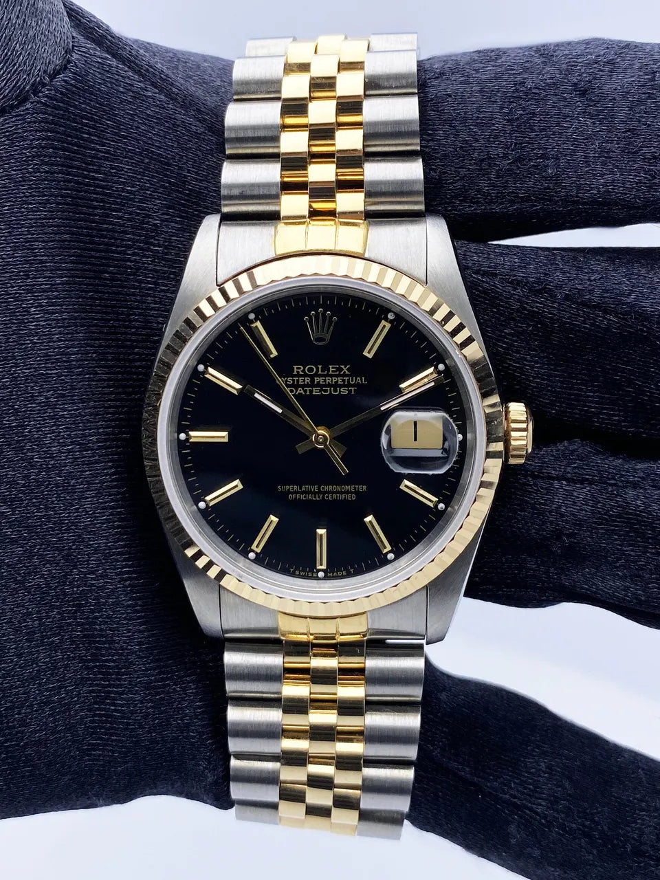 Rolex Black Dial Two-Tone Gold - Hình 2