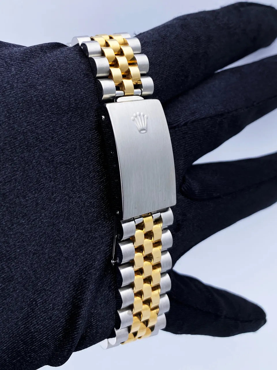 two tone Rolex Datejust Black Dial - Hình 6