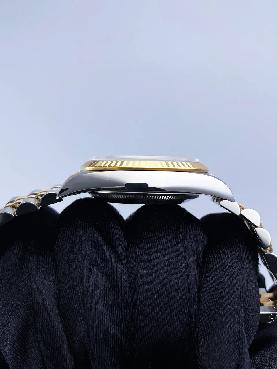 two tone Rolex Datejust Black Dial - Hình 5