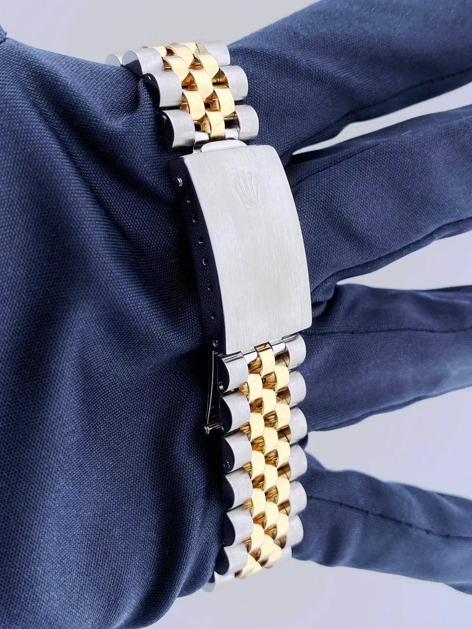 markers Rolex Gold Dial Diamond Datejust - Hình 6