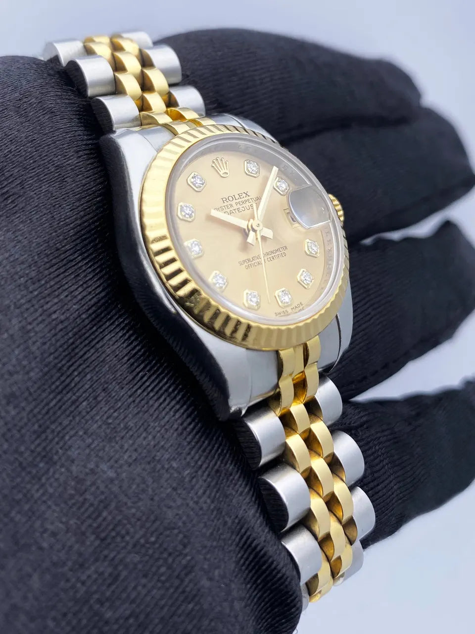 Rolex Gold Dial Diamond datejust two - Hình 4