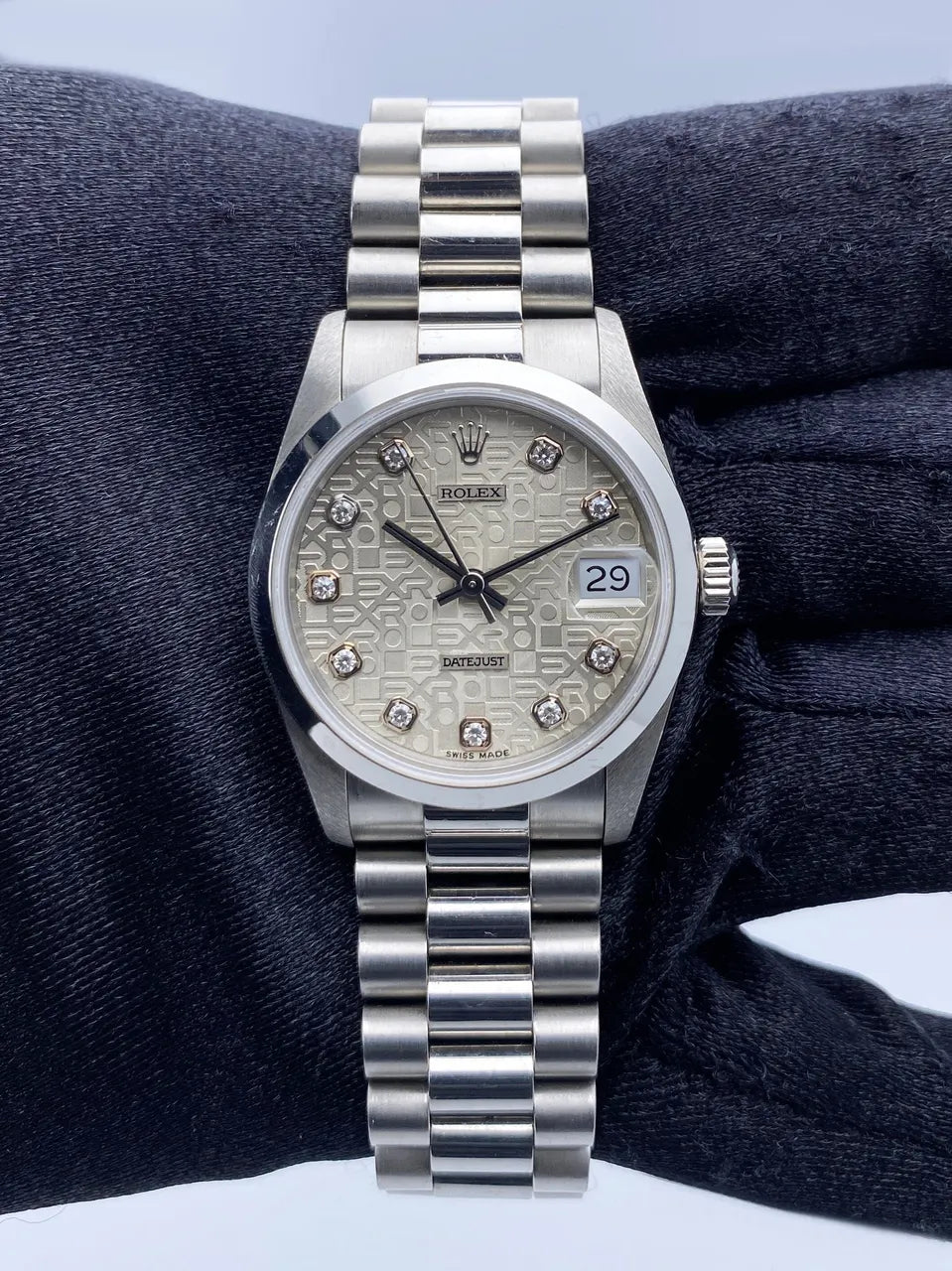 Rolex Silver Tapestry Diamond Dial - Hình 2
