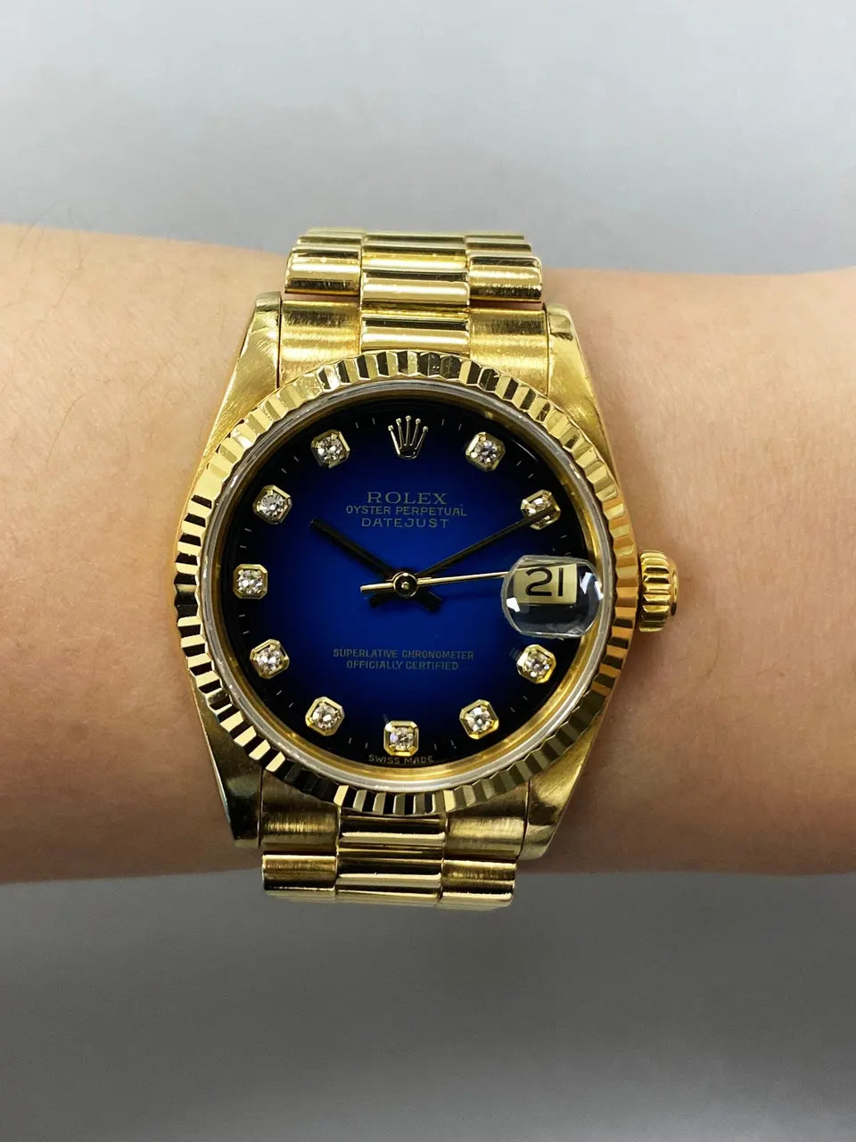 Rolex Gold Blue Diamond Datejust - Hình 10