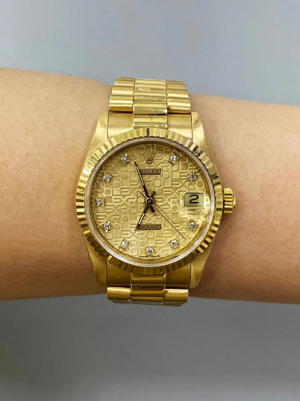 Rolex Gold Diamond Tapestry Dial - Hình 8