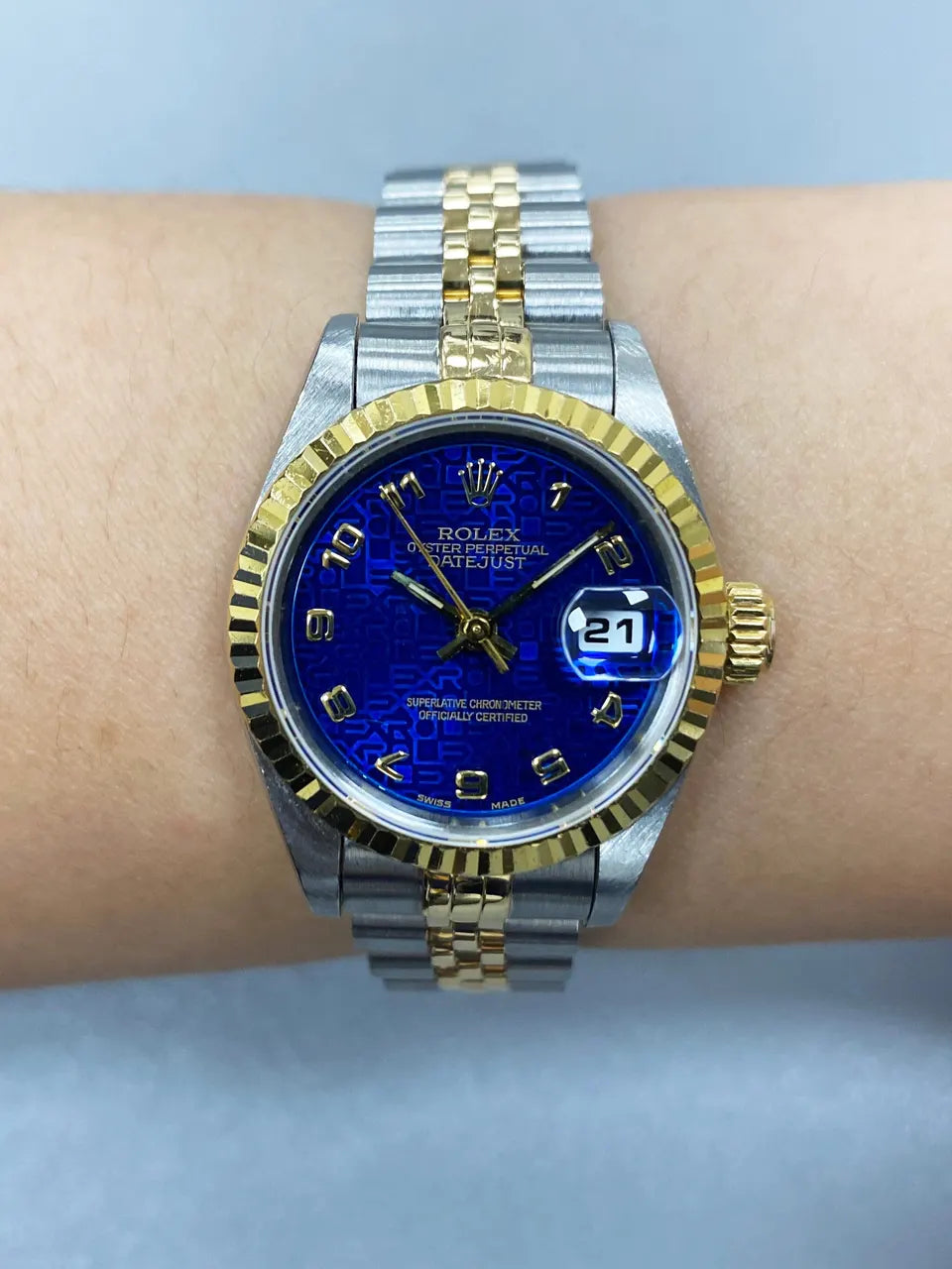 Rolex Blue Tapestry Datejust - Hình 9