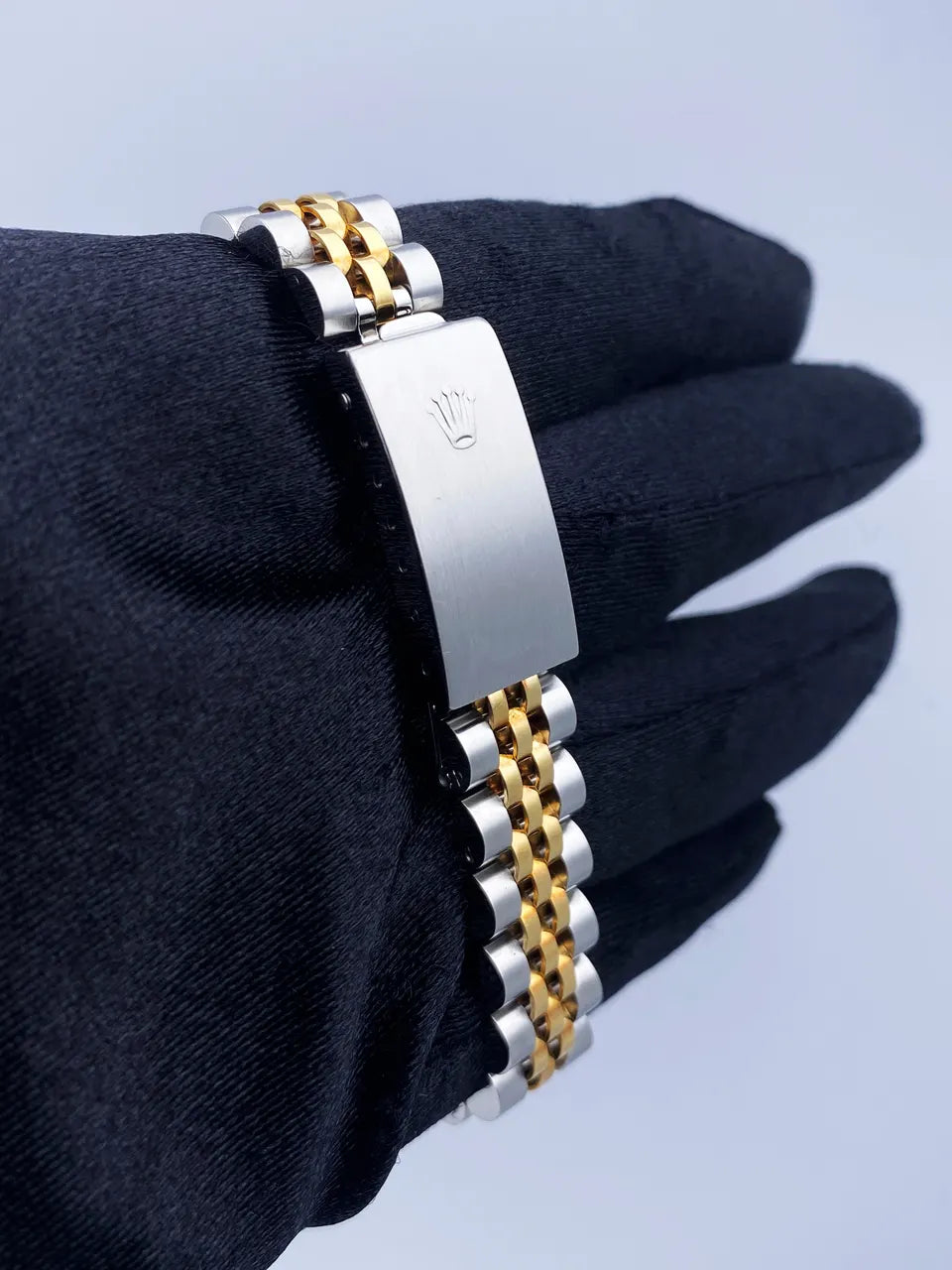 Rolex Datejust Yellow Diamond Dial - Hình 6