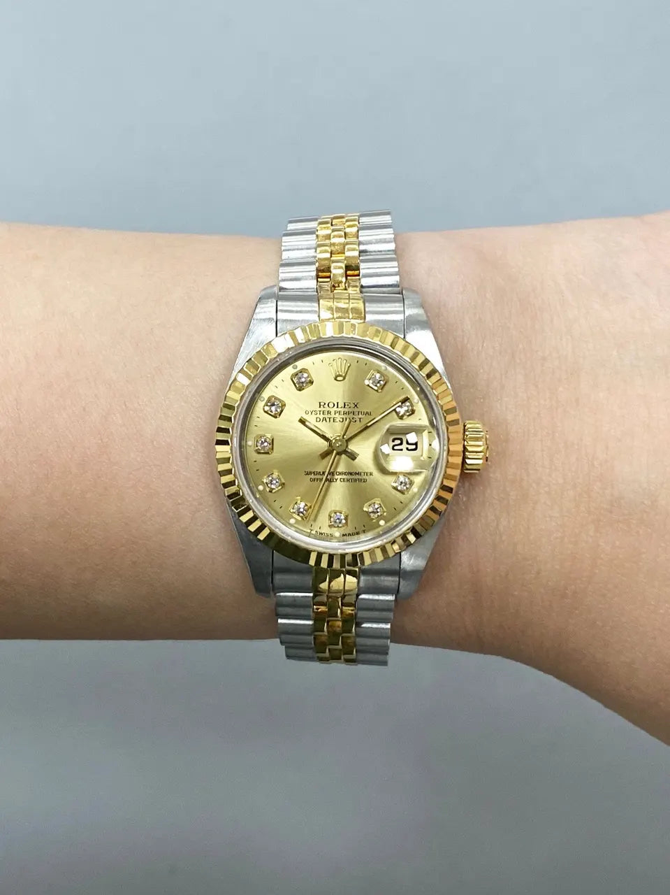 Rolex Gold Diamond Dial Ladies - Hình 11
