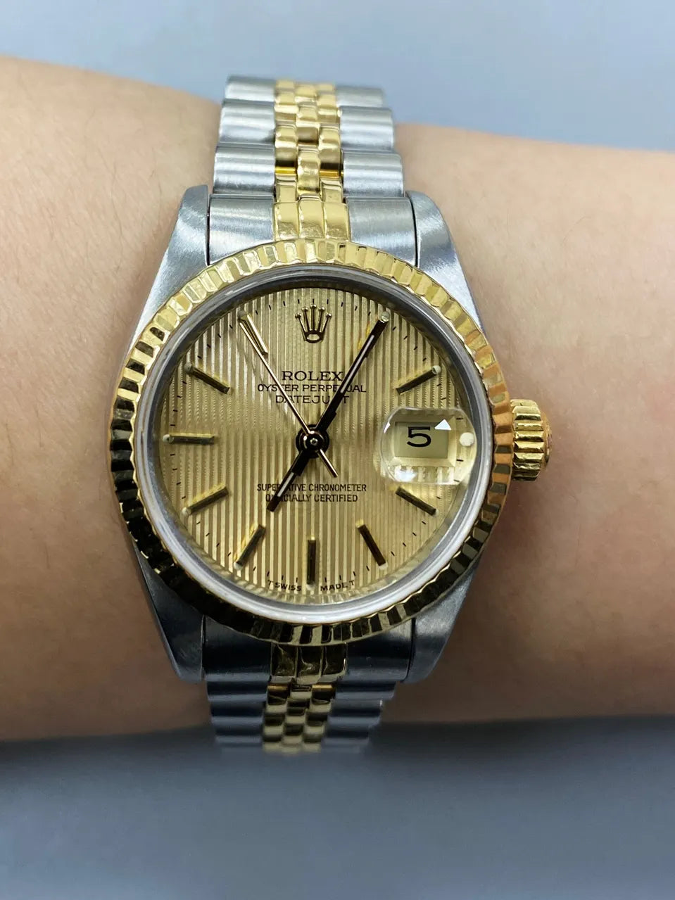 Rolex Gold Linen Dial datejust - Hình 9