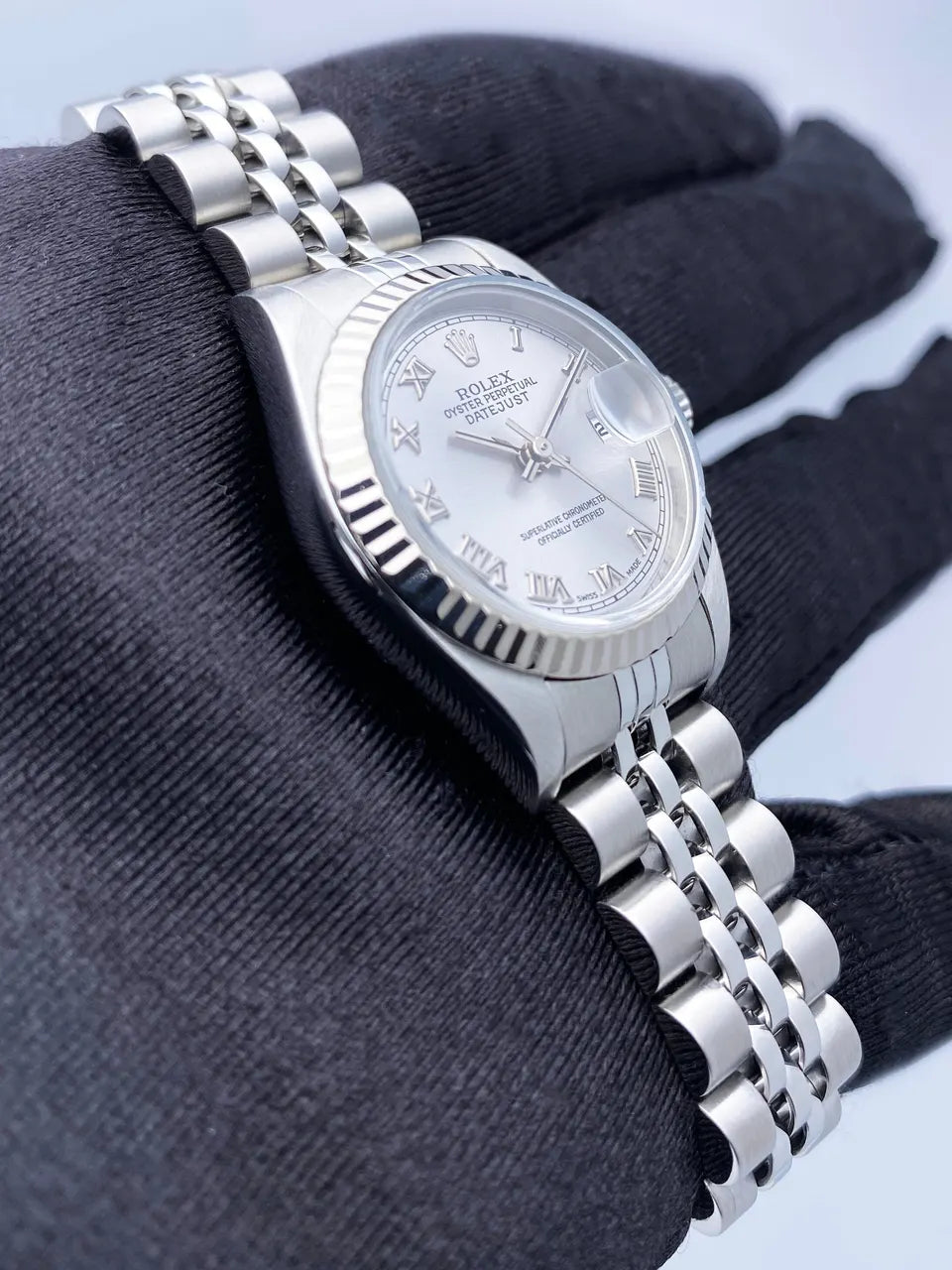 Rolex Datejust Silver Roman Numeral Dial - Hình 3