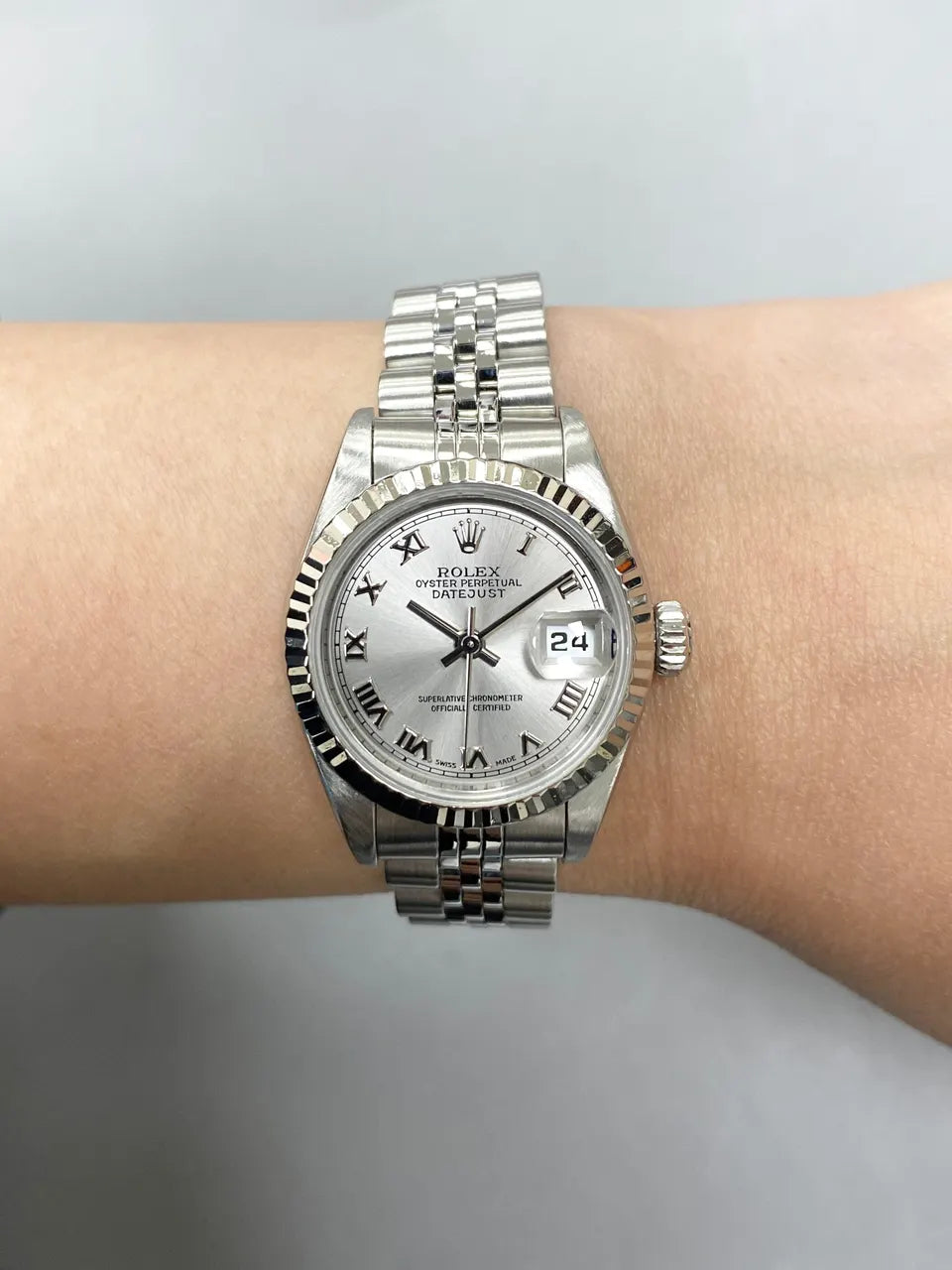 Rolex Datejust Silver Roman Numeral Dial - Hình 9