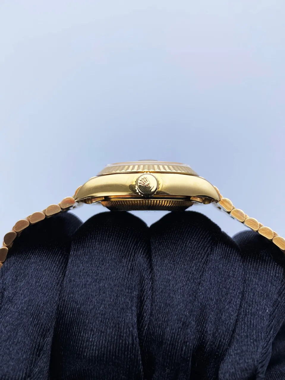 Rolex Gold Blue Diamond Dial - Hình 4