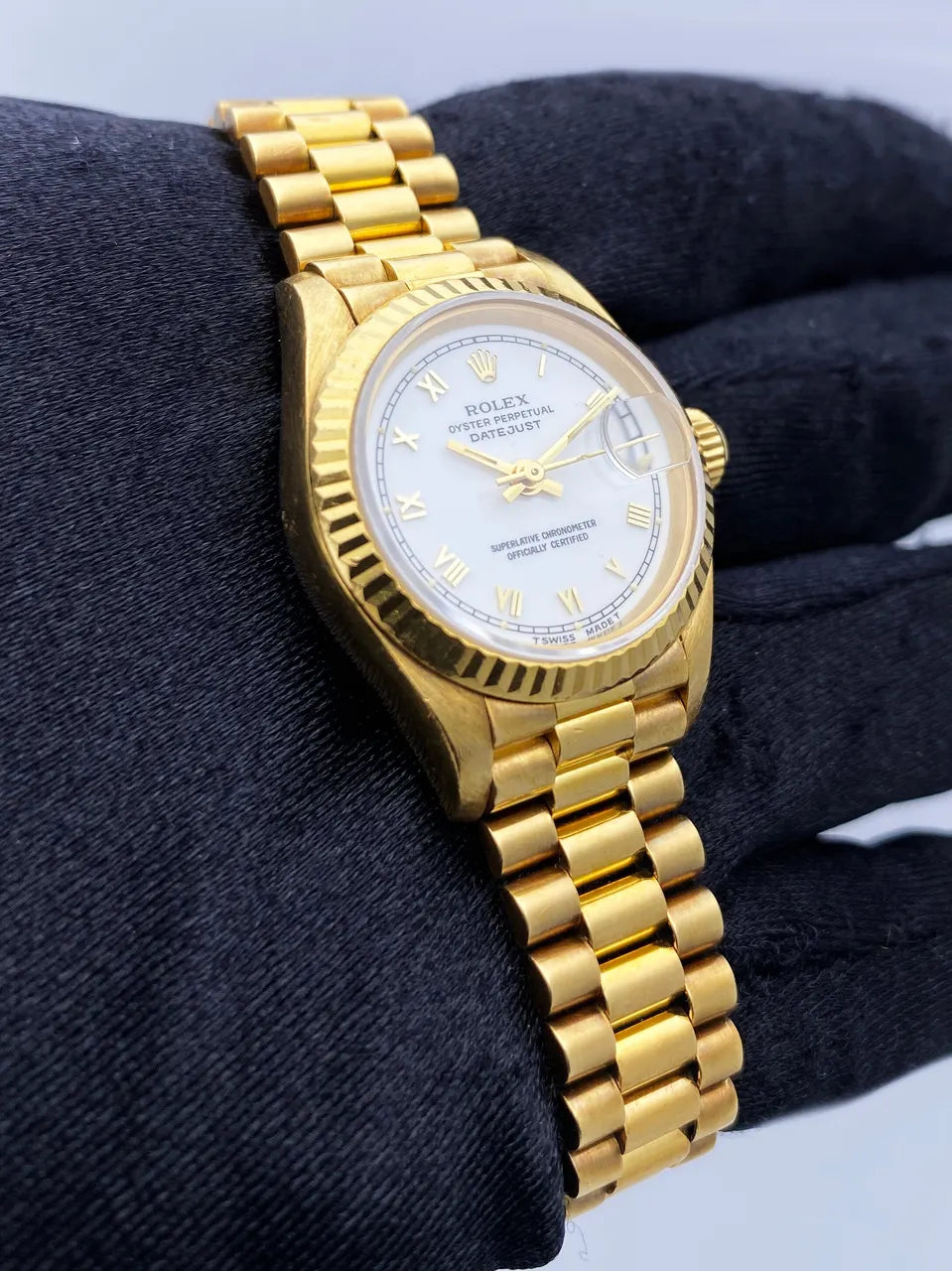 Rolex Datejust Gold White Roman - Hình 4