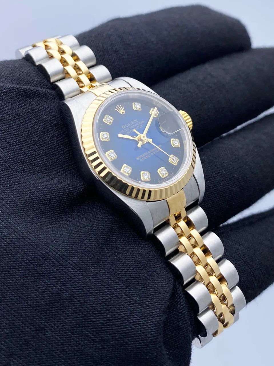 Rolex Datejust Blue Diamond two - Hình 4