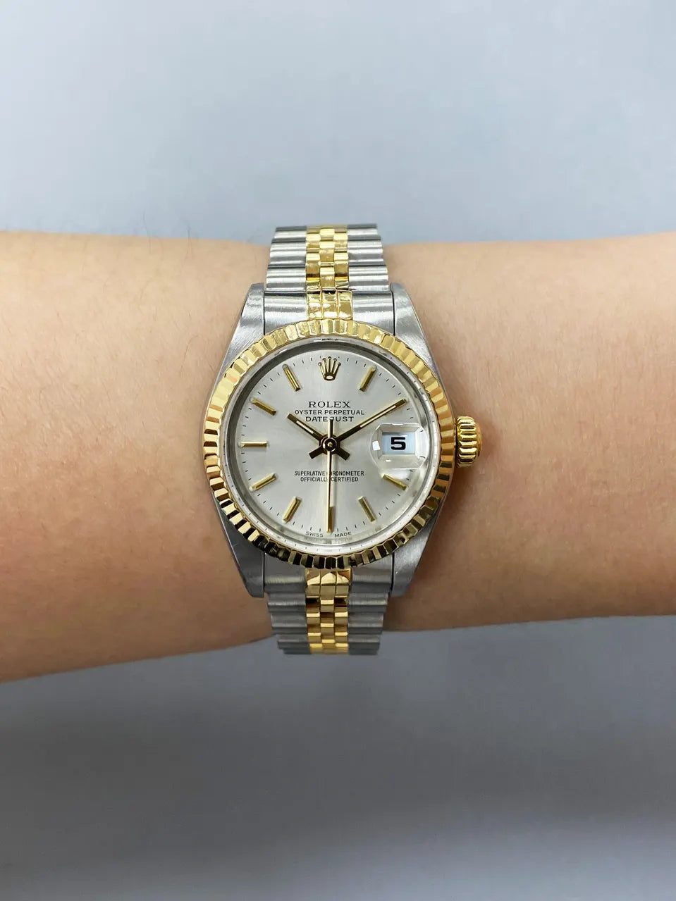 fluted Rolex Datejust Silver Dial Two-Tone - Hình 9