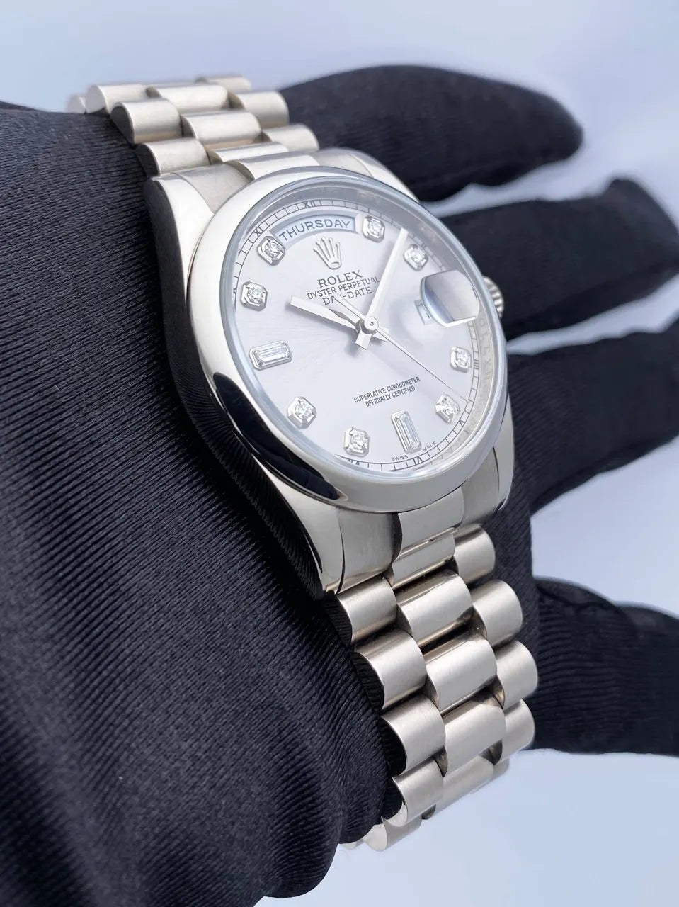 Rolex Silver Diamond Day-Date dial - Hình 3