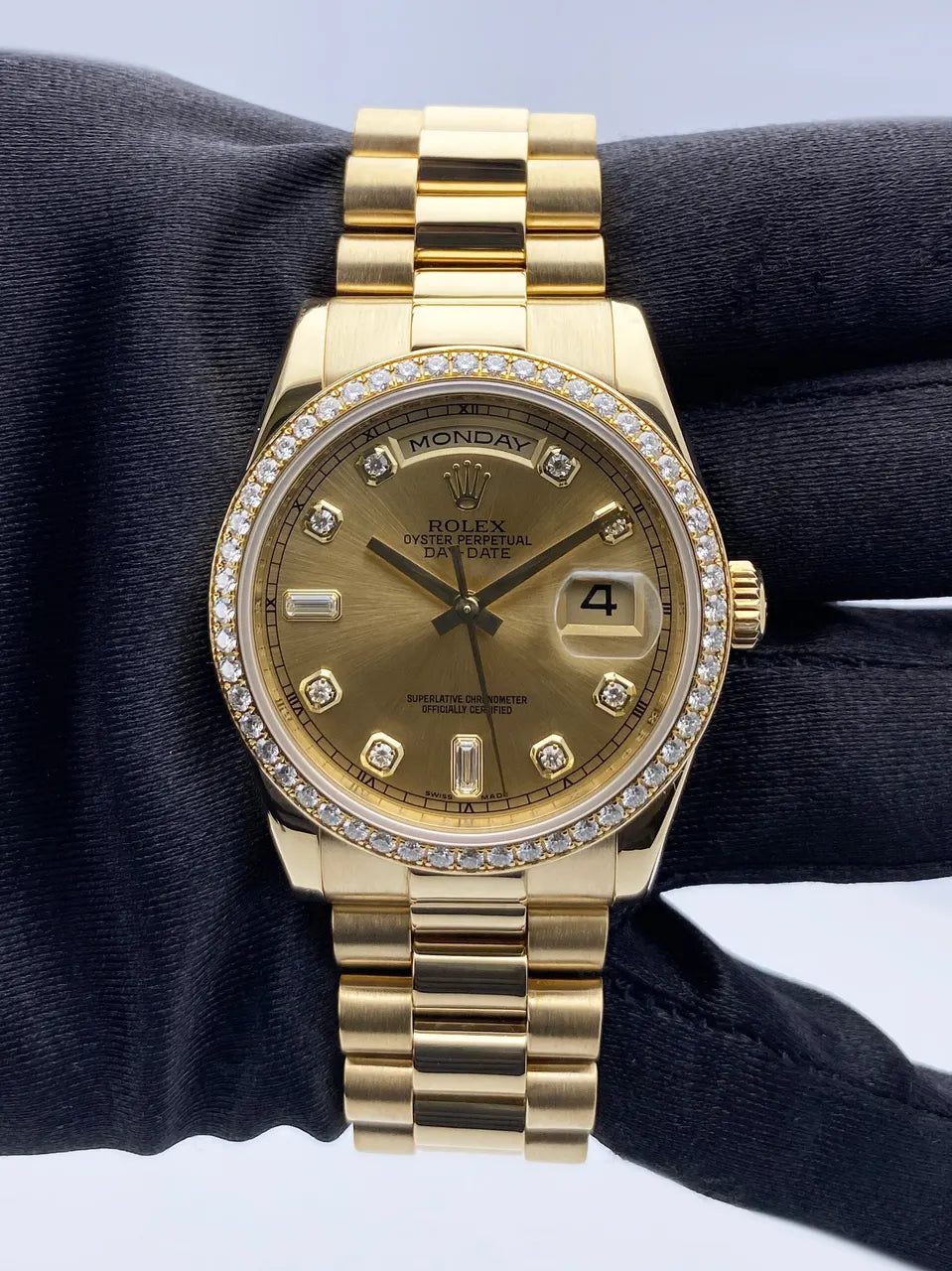 day Rolex Gold Diamond Pave - Hình 2