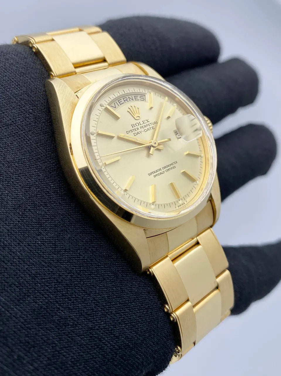 Rolex Gold Champagne Day-Date dial - Hình 3