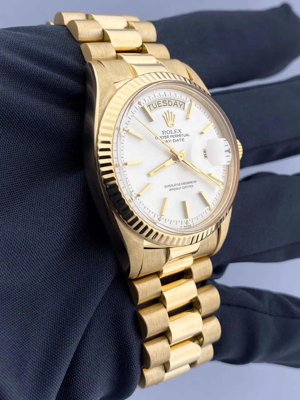 Rolex Day-Date Gold Silver dial - Hình 2