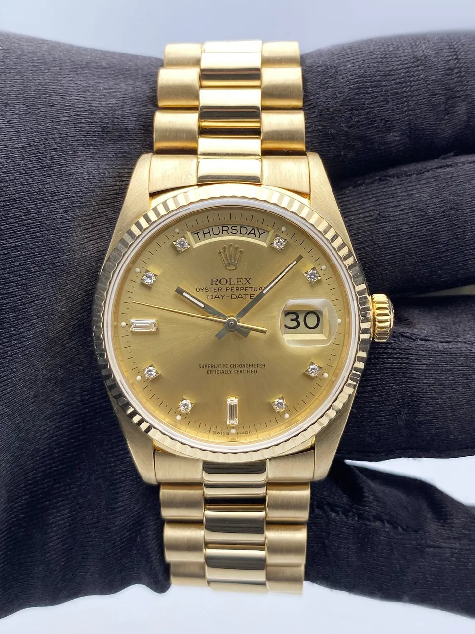 markers Rolex Day-Date Gold Diamond
