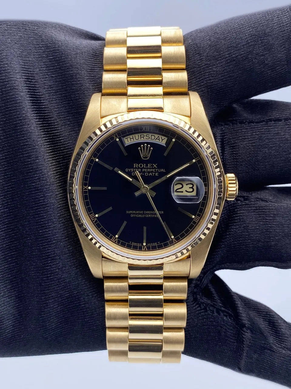 Rolex Day-Date Gold Black Dial president - Hình 2
