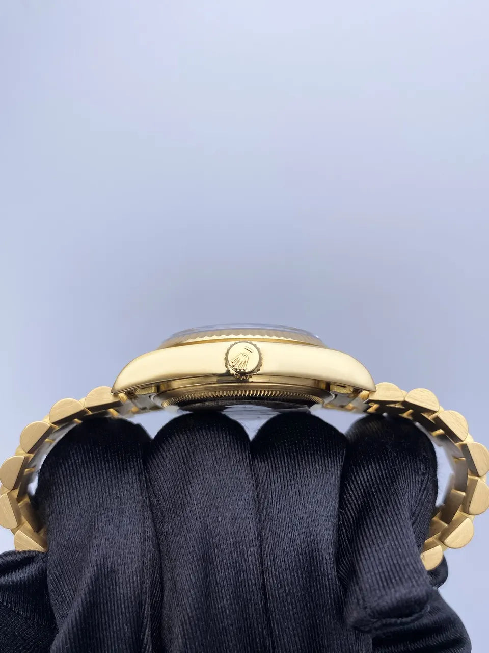 Rolex Day-Date Gold Black Dial president - Hình 4