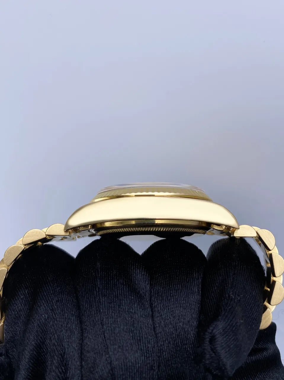 president Rolex Day-Date Gold Champagne Dial - Hình 3