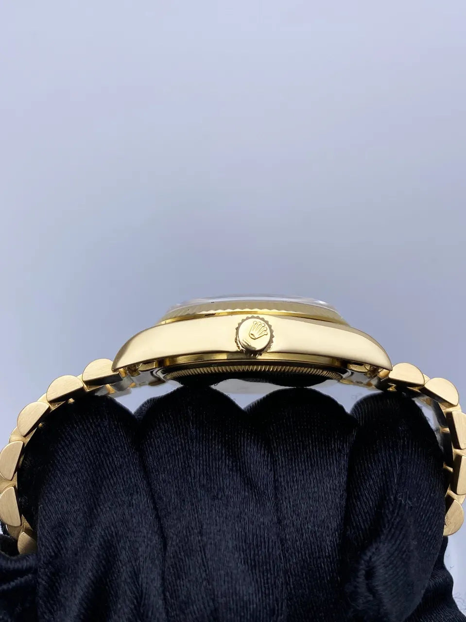 president Rolex Day-Date Gold Champagne Dial - Hình 4