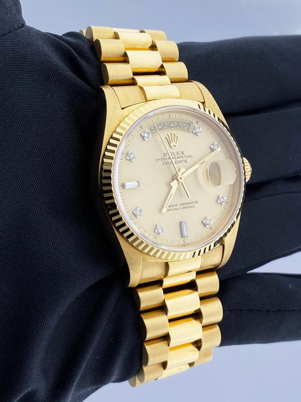 Rolex Day - Hình 2