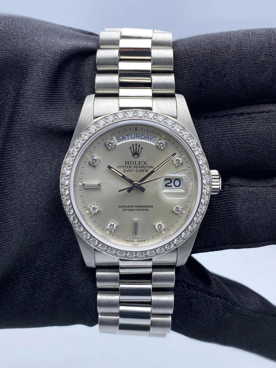 day Rolex Silver Diamond Bezel - Hình 2