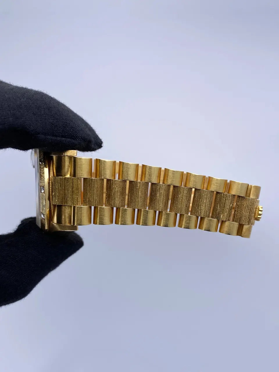 Rolex Gold Diamond Day-Date bezel - Hình 8