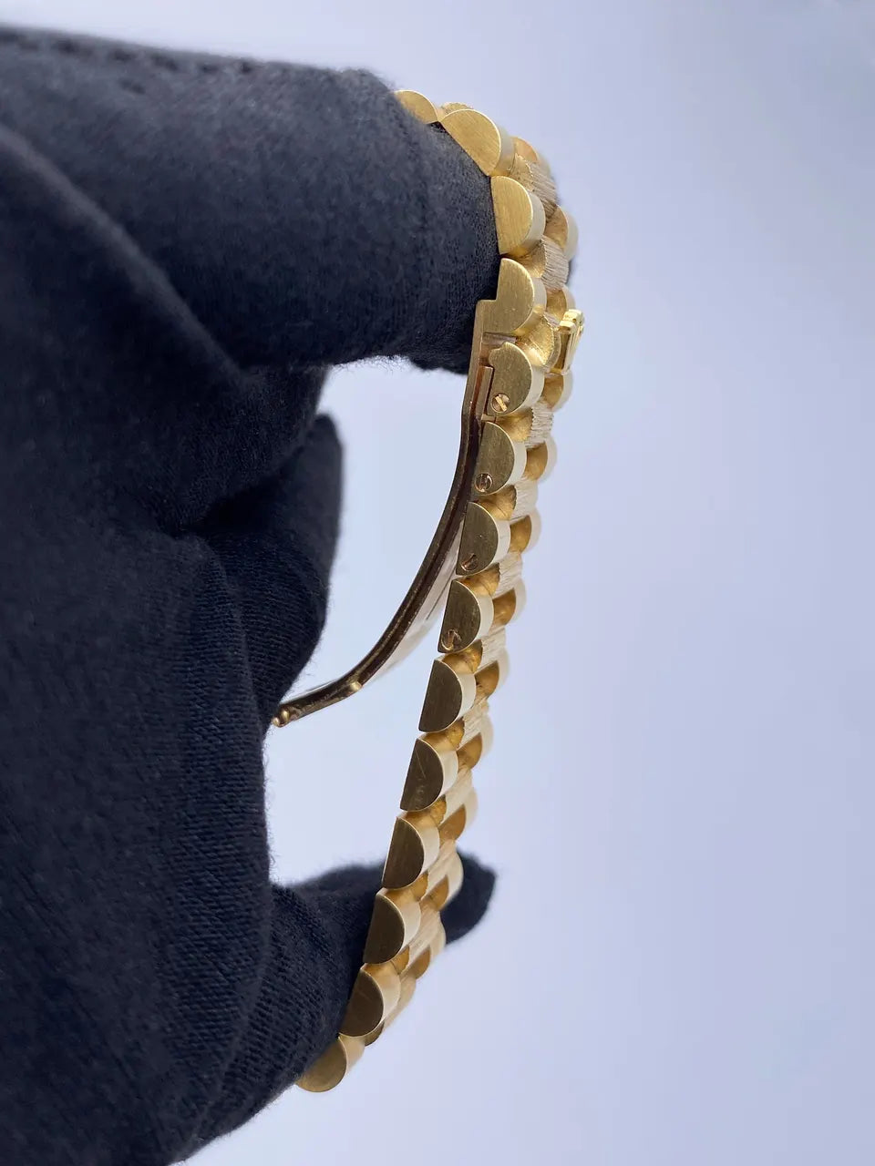 Rolex Gold Diamond Day-Date bezel - Hình 6