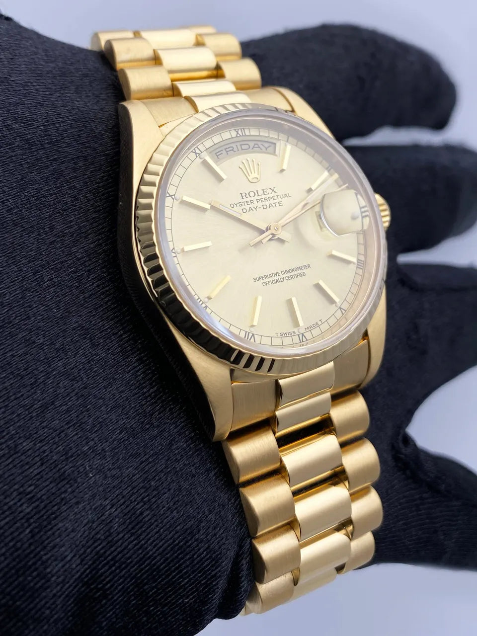Day-Date Gold Champagne - Hình 3