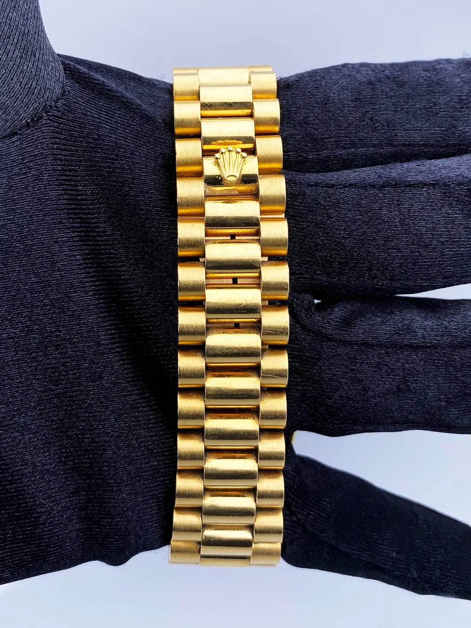 Rolex Day-Date 36 Yellow Gold - Hình 7